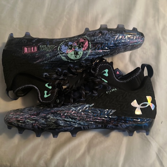 Under Armour Spotlight Clone MC Football Cleats